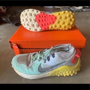 Nike Wild Horse 6 Trail Running/Hiking Size 10 Men